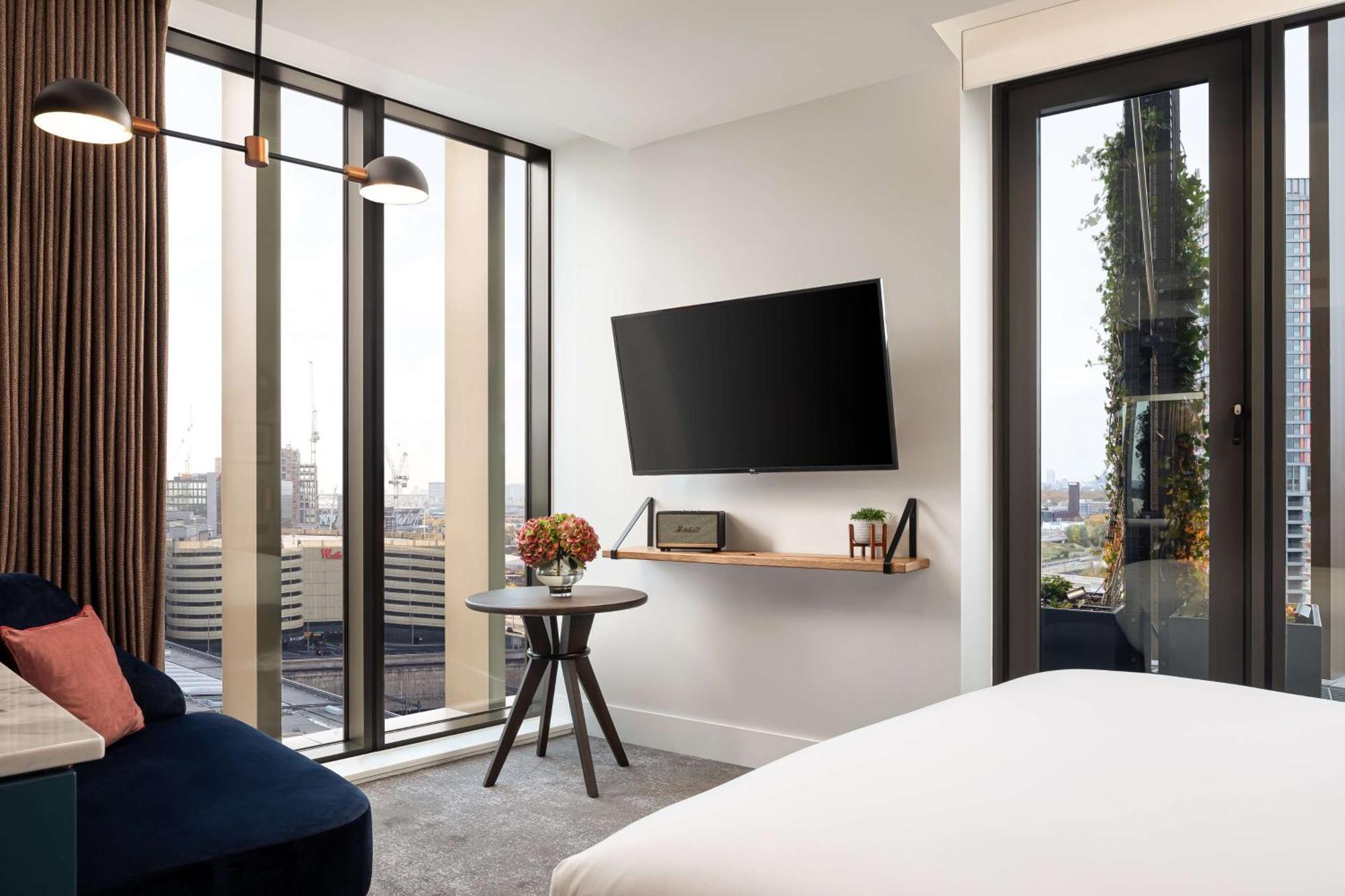 The Gantry London, Curio Collection By Hilton Hotel Exterior photo