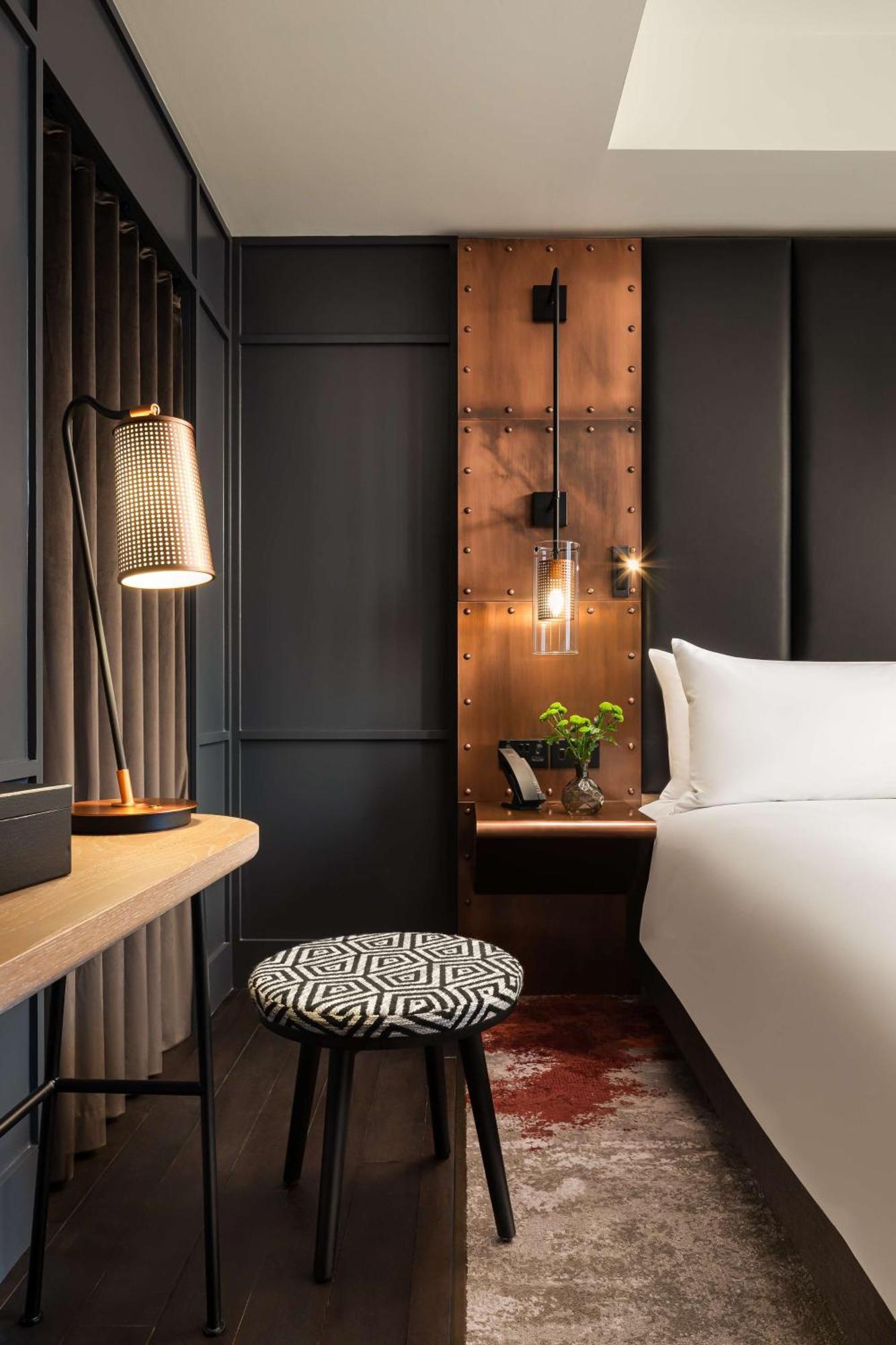 The Gantry London, Curio Collection By Hilton Hotel Exterior photo